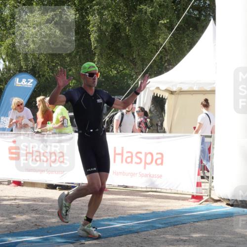 07.09.2025 - 19. Norderstedt Triathlon Zöllner http://msf.ph/oto/8787838 07.09.2025 13:31:58 Ziel 209 meine-sportfotos.de