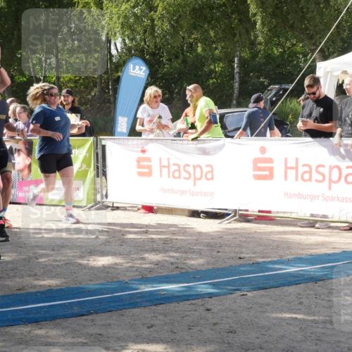 07.09.2025 - 19. Norderstedt Triathlon Zöllner http://msf.ph/oto/8787842 07.09.2025 13:32:49 Ziel 318 meine-sportfotos.de