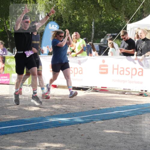 07.09.2025 - 19. Norderstedt Triathlon Zöllner http://msf.ph/oto/8787845 07.09.2025 13:32:49 Ziel 318 meine-sportfotos.de