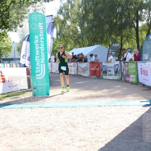 07.09.2025 - 19. Norderstedt Triathlon Zöllner http://msf.ph/oto/8787847 07.09.2025 15:59:54 Ziel 888 meine-sportfotos.de