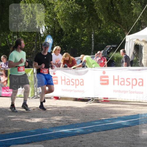 07.09.2025 - 19. Norderstedt Triathlon Zöllner http://msf.ph/oto/8787871 07.09.2025 13:33:34 Ziel 157, 307, 752 meine-sportfotos.de