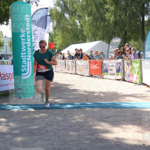 07.09.2025 - 19. Norderstedt Triathlon Zöllner http://msf.ph/oto/8787888 07.09.2025 13:37:54 Ziel 305 meine-sportfotos.de