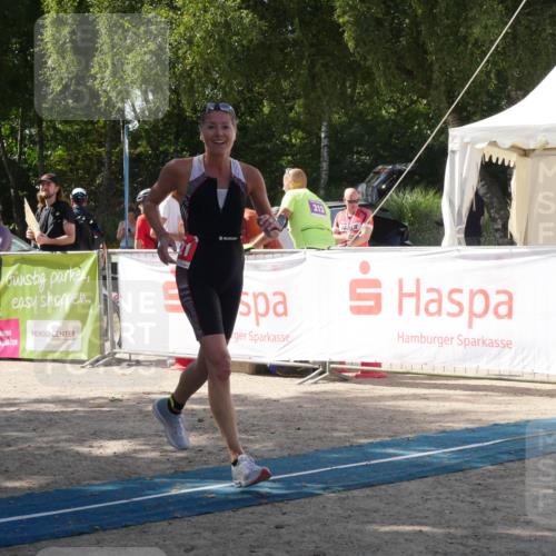 07.09.2025 - 19. Norderstedt Triathlon Zöllner http://msf.ph/oto/8787893 07.09.2025 13:33:42 Ziel 307, 1221 meine-sportfotos.de
