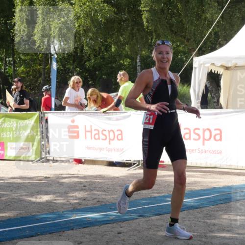 07.09.2025 - 19. Norderstedt Triathlon Zöllner http://msf.ph/oto/8787896 07.09.2025 13:33:43 Ziel 307, 1221 meine-sportfotos.de