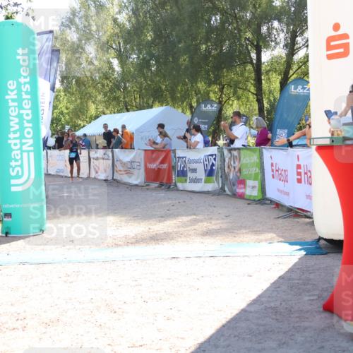 07.09.2025 - 19. Norderstedt Triathlon Zöllner http://msf.ph/oto/8787911 07.09.2025 16:02:07 Ziel 896 meine-sportfotos.de