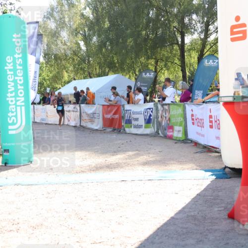 07.09.2025 - 19. Norderstedt Triathlon Zöllner http://msf.ph/oto/8787914 07.09.2025 16:02:08 Ziel 896 meine-sportfotos.de