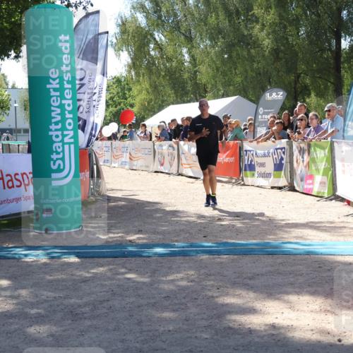 07.09.2025 - 19. Norderstedt Triathlon Zöllner http://msf.ph/oto/8787930 07.09.2025 13:38:47 Ziel 141 meine-sportfotos.de
