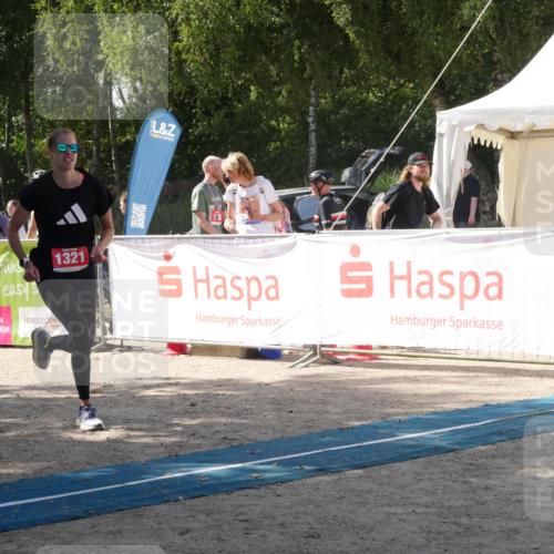 07.09.2025 - 19. Norderstedt Triathlon Zöllner http://msf.ph/oto/8787932 07.09.2025 13:34:27 Ziel 1321 meine-sportfotos.de