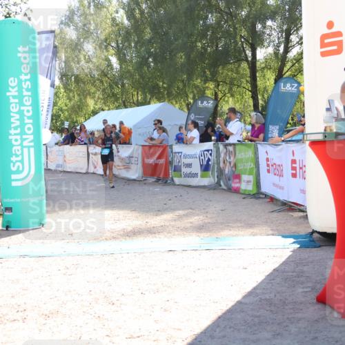 07.09.2025 - 19. Norderstedt Triathlon Zöllner http://msf.ph/oto/8787934 07.09.2025 16:02:09 Ziel 896 meine-sportfotos.de