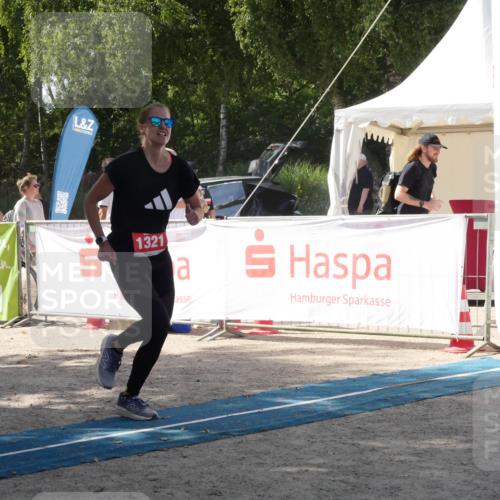 07.09.2025 - 19. Norderstedt Triathlon Zöllner http://msf.ph/oto/8787935 07.09.2025 13:34:28 Ziel 1321 meine-sportfotos.de