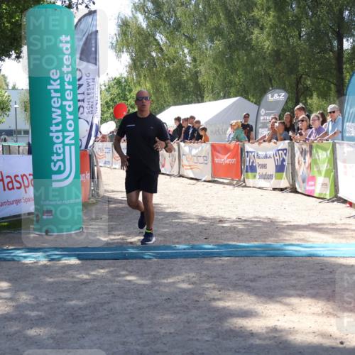 07.09.2025 - 19. Norderstedt Triathlon Zöllner http://msf.ph/oto/8787948 07.09.2025 13:38:49 Ziel 141 meine-sportfotos.de