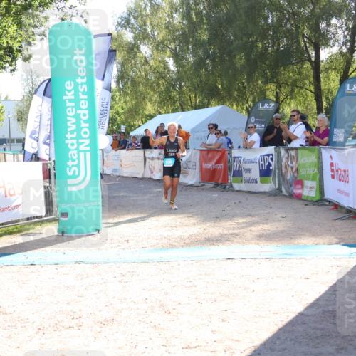 07.09.2025 - 19. Norderstedt Triathlon Zöllner http://msf.ph/oto/8787957 07.09.2025 16:02:10 Ziel 896 meine-sportfotos.de