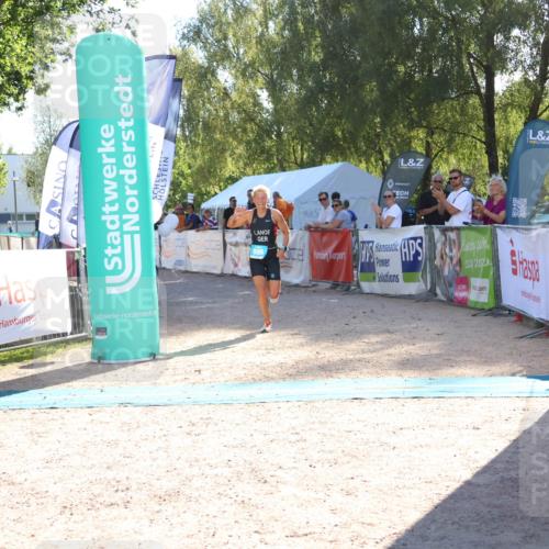 07.09.2025 - 19. Norderstedt Triathlon Zöllner http://msf.ph/oto/8787960 07.09.2025 16:02:11 Ziel 896 meine-sportfotos.de