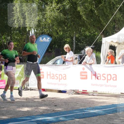 07.09.2025 - 19. Norderstedt Triathlon Zöllner http://msf.ph/oto/8787973 07.09.2025 13:35:40 Ziel 327 meine-sportfotos.de