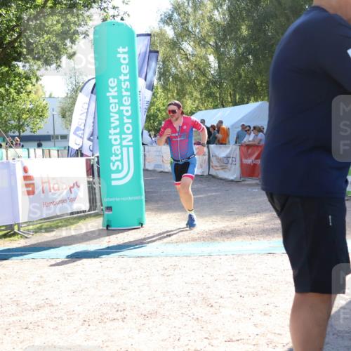 07.09.2025 - 19. Norderstedt Triathlon Zöllner http://msf.ph/oto/8787983 07.09.2025 16:02:53 Ziel 1019 meine-sportfotos.de
