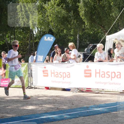07.09.2025 - 19. Norderstedt Triathlon Zöllner http://msf.ph/oto/8787987 07.09.2025 13:35:48 Ziel 331 meine-sportfotos.de