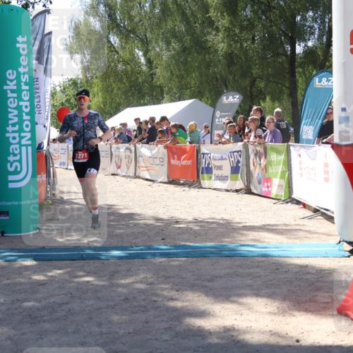 07.09.2025 - 19. Norderstedt Triathlon Zöllner http://msf.ph/oto/8787995 07.09.2025 13:39:27 Ziel 357, 1271 meine-sportfotos.de