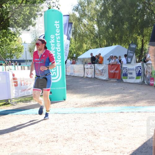 07.09.2025 - 19. Norderstedt Triathlon Zöllner http://msf.ph/oto/8787996 07.09.2025 16:02:54 Ziel 1019 meine-sportfotos.de