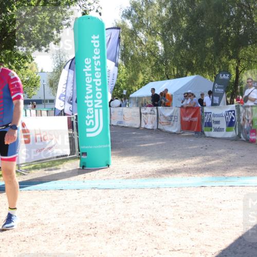07.09.2025 - 19. Norderstedt Triathlon Zöllner http://msf.ph/oto/8788007 07.09.2025 16:02:55 Ziel 1019 meine-sportfotos.de