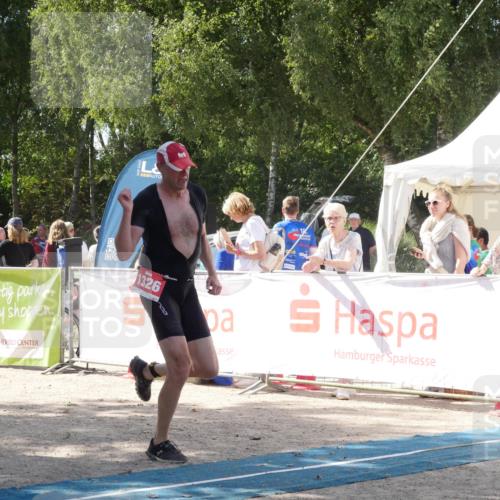 07.09.2025 - 19. Norderstedt Triathlon Zöllner http://msf.ph/oto/8788015 07.09.2025 13:36:35 Ziel 1326 meine-sportfotos.de