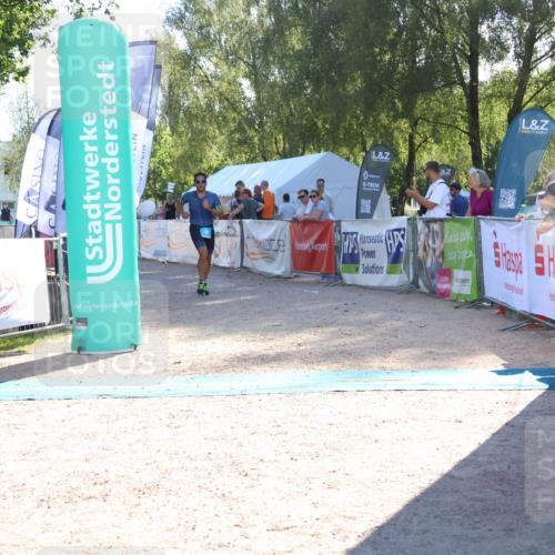 07.09.2025 - 19. Norderstedt Triathlon Zöllner http://msf.ph/oto/8788016 07.09.2025 16:03:23 Ziel 382 meine-sportfotos.de