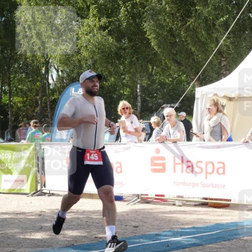 07.09.2025 - 19. Norderstedt Triathlon Zöllner http://msf.ph/oto/8788028 07.09.2025 13:36:40 Ziel 145, 1326 meine-sportfotos.de
