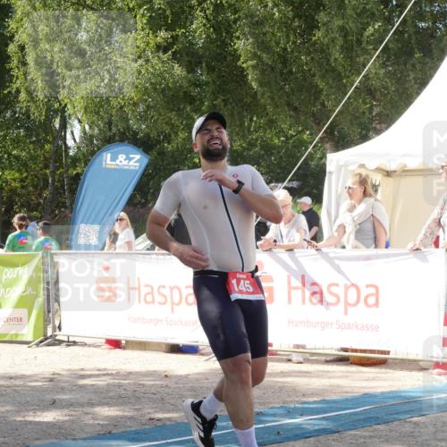 07.09.2025 - 19. Norderstedt Triathlon Zöllner http://msf.ph/oto/8788031 07.09.2025 13:36:41 Ziel 145, 1326 meine-sportfotos.de