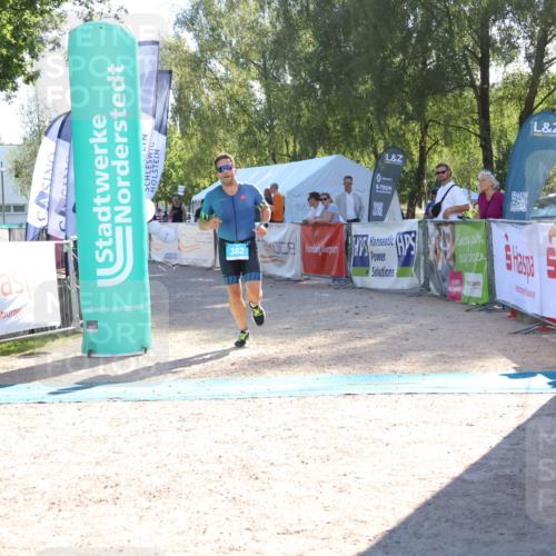 07.09.2025 - 19. Norderstedt Triathlon Zöllner http://msf.ph/oto/8788037 07.09.2025 16:03:25 Ziel 382 meine-sportfotos.de