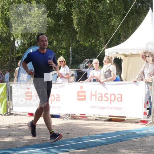 07.09.2025 - 19. Norderstedt Triathlon Zöllner http://msf.ph/oto/8788038 07.09.2025 13:36:46 Ziel 145, 222 meine-sportfotos.de