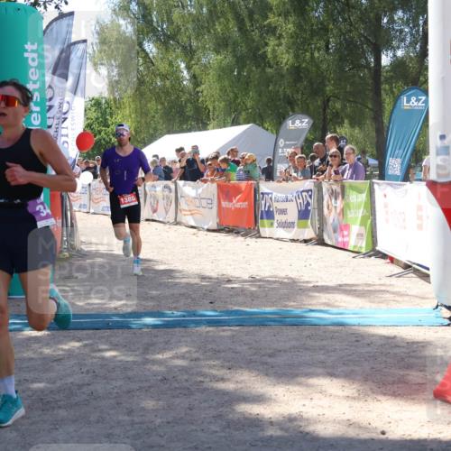 07.09.2025 - 19. Norderstedt Triathlon Zöllner http://msf.ph/oto/8788061 07.09.2025 13:39:46 Ziel 346, 1388 meine-sportfotos.de