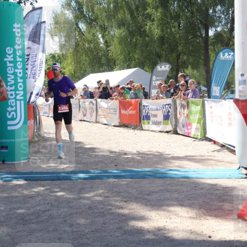 07.09.2025 - 19. Norderstedt Triathlon Zöllner http://msf.ph/oto/8788063 07.09.2025 13:39:47 Ziel 346, 1388 meine-sportfotos.de