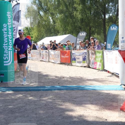 07.09.2025 - 19. Norderstedt Triathlon Zöllner http://msf.ph/oto/8788070 07.09.2025 13:39:47 Ziel 346, 1388 meine-sportfotos.de