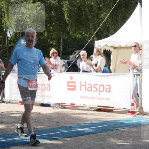 07.09.2025 - 19. Norderstedt Triathlon Zöllner http://msf.ph/oto/8788075 07.09.2025 13:37:24 Ziel 762, 1360 meine-sportfotos.de