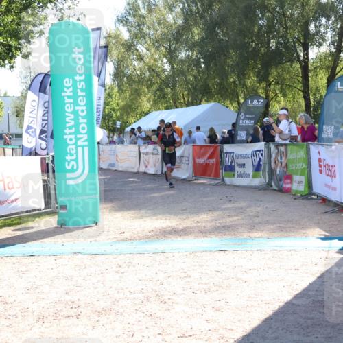 07.09.2025 - 19. Norderstedt Triathlon Zöllner http://msf.ph/oto/8788079 07.09.2025 16:03:59 Ziel 968 meine-sportfotos.de