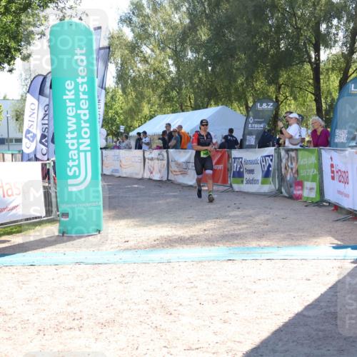 07.09.2025 - 19. Norderstedt Triathlon Zöllner http://msf.ph/oto/8788100 07.09.2025 16:04:00 Ziel 968 meine-sportfotos.de
