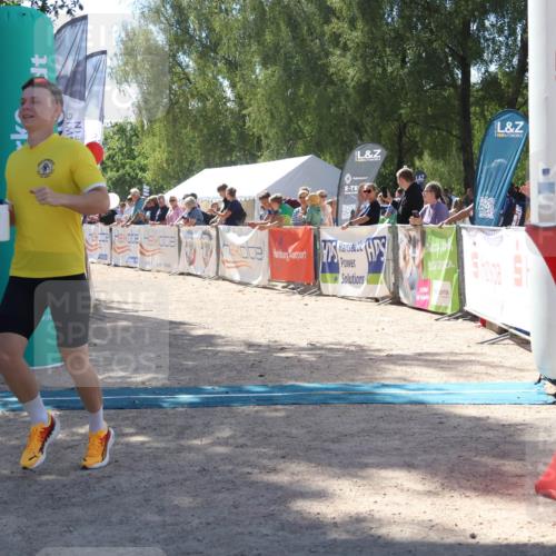 07.09.2025 - 19. Norderstedt Triathlon Zöllner http://msf.ph/oto/8788101 07.09.2025 13:40:02 Ziel 330 meine-sportfotos.de