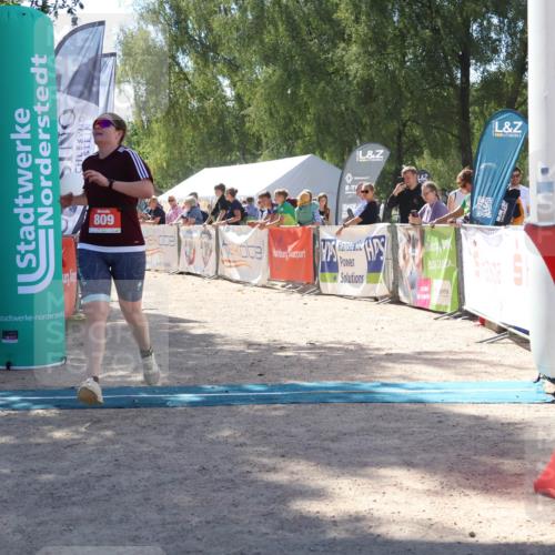 07.09.2025 - 19. Norderstedt Triathlon Zöllner http://msf.ph/oto/8788110 07.09.2025 13:40:10 Ziel 809 meine-sportfotos.de
