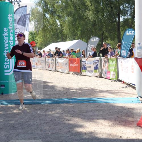 07.09.2025 - 19. Norderstedt Triathlon Zöllner http://msf.ph/oto/8788111 07.09.2025 13:40:10 Ziel 809 meine-sportfotos.de