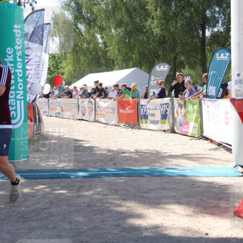 07.09.2025 - 19. Norderstedt Triathlon Zöllner http://msf.ph/oto/8788115 07.09.2025 13:40:11 Ziel 809 meine-sportfotos.de