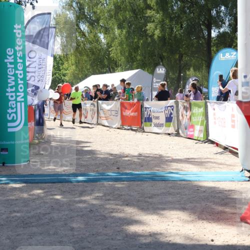 07.09.2025 - 19. Norderstedt Triathlon Zöllner http://msf.ph/oto/8788123 07.09.2025 13:41:03 Ziel 313, 347 meine-sportfotos.de