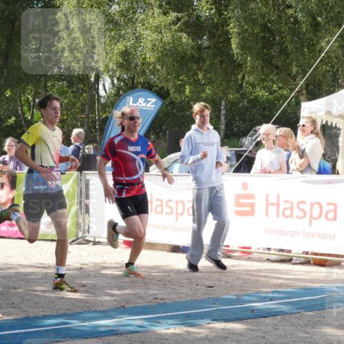 07.09.2025 - 19. Norderstedt Triathlon Zöllner http://msf.ph/oto/8788125 07.09.2025 13:39:25 Ziel 357, 1271 meine-sportfotos.de