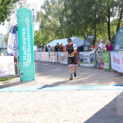 07.09.2025 - 19. Norderstedt Triathlon Zöllner http://msf.ph/oto/8788127 07.09.2025 16:04:02 Ziel 968 meine-sportfotos.de