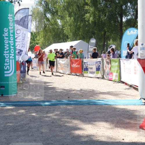 07.09.2025 - 19. Norderstedt Triathlon Zöllner http://msf.ph/oto/8788129 07.09.2025 13:41:03 Ziel 313, 347 meine-sportfotos.de