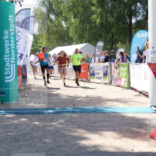 07.09.2025 - 19. Norderstedt Triathlon Zöllner http://msf.ph/oto/8788141 07.09.2025 13:41:04 Ziel 313, 347 meine-sportfotos.de