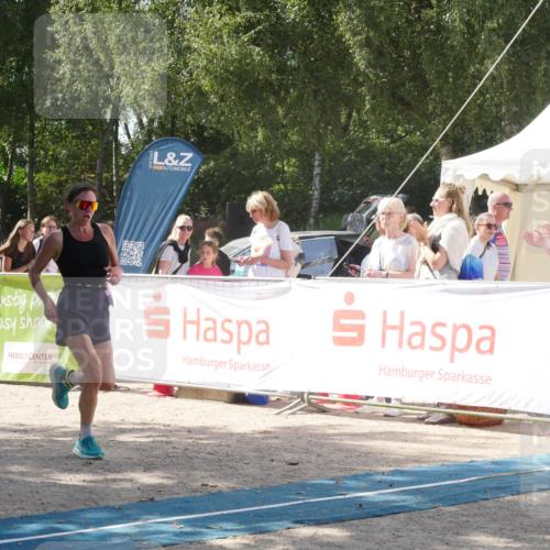 07.09.2025 - 19. Norderstedt Triathlon Zöllner http://msf.ph/oto/8788146 07.09.2025 13:39:47 Ziel 346, 1388 meine-sportfotos.de