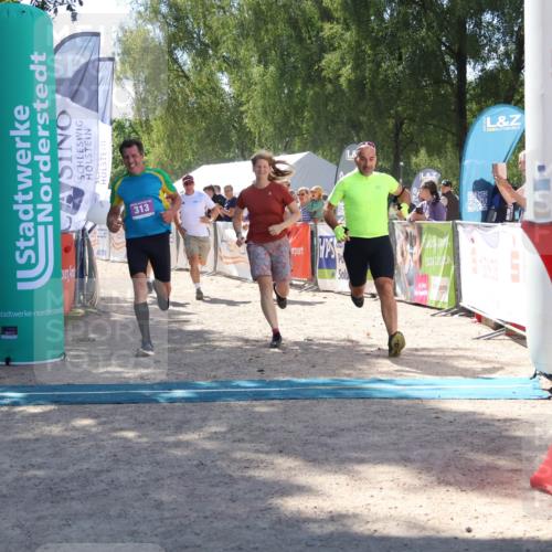 07.09.2025 - 19. Norderstedt Triathlon Zöllner http://msf.ph/oto/8788153 07.09.2025 13:41:06 Ziel 313, 347, 755 meine-sportfotos.de