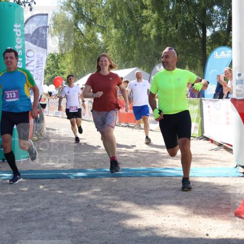 07.09.2025 - 19. Norderstedt Triathlon Zöllner http://msf.ph/oto/8788163 07.09.2025 13:41:06 Ziel 313, 347, 755 meine-sportfotos.de