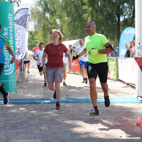 07.09.2025 - 19. Norderstedt Triathlon Zöllner http://msf.ph/oto/8788166 07.09.2025 13:41:07 Ziel 313, 347, 755 meine-sportfotos.de