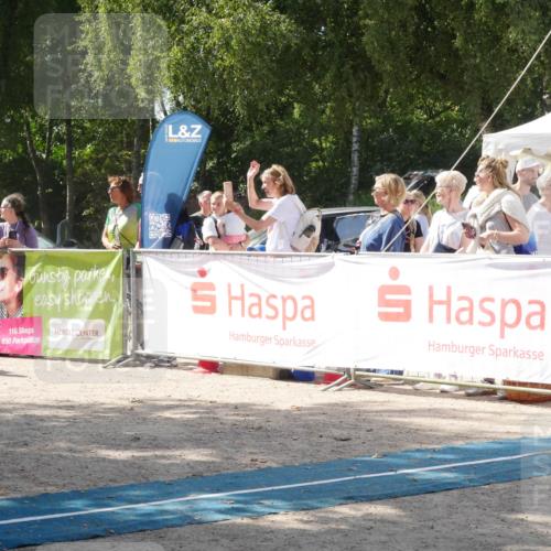 07.09.2025 - 19. Norderstedt Triathlon Zöllner http://msf.ph/oto/8788184 07.09.2025 13:41:06 Ziel 313, 347 meine-sportfotos.de