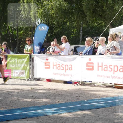 07.09.2025 - 19. Norderstedt Triathlon Zöllner http://msf.ph/oto/8788186 07.09.2025 13:41:07 Ziel 313, 347 meine-sportfotos.de